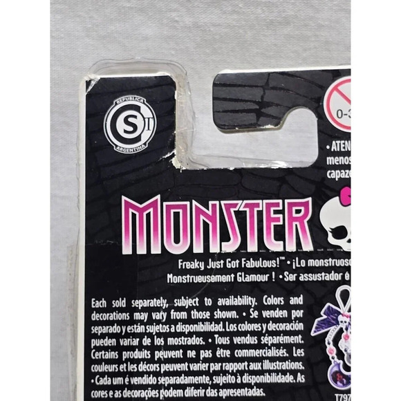 Monster High Creeperific Charm - Cleo de Nile and Hissette - Picture 3 of 5